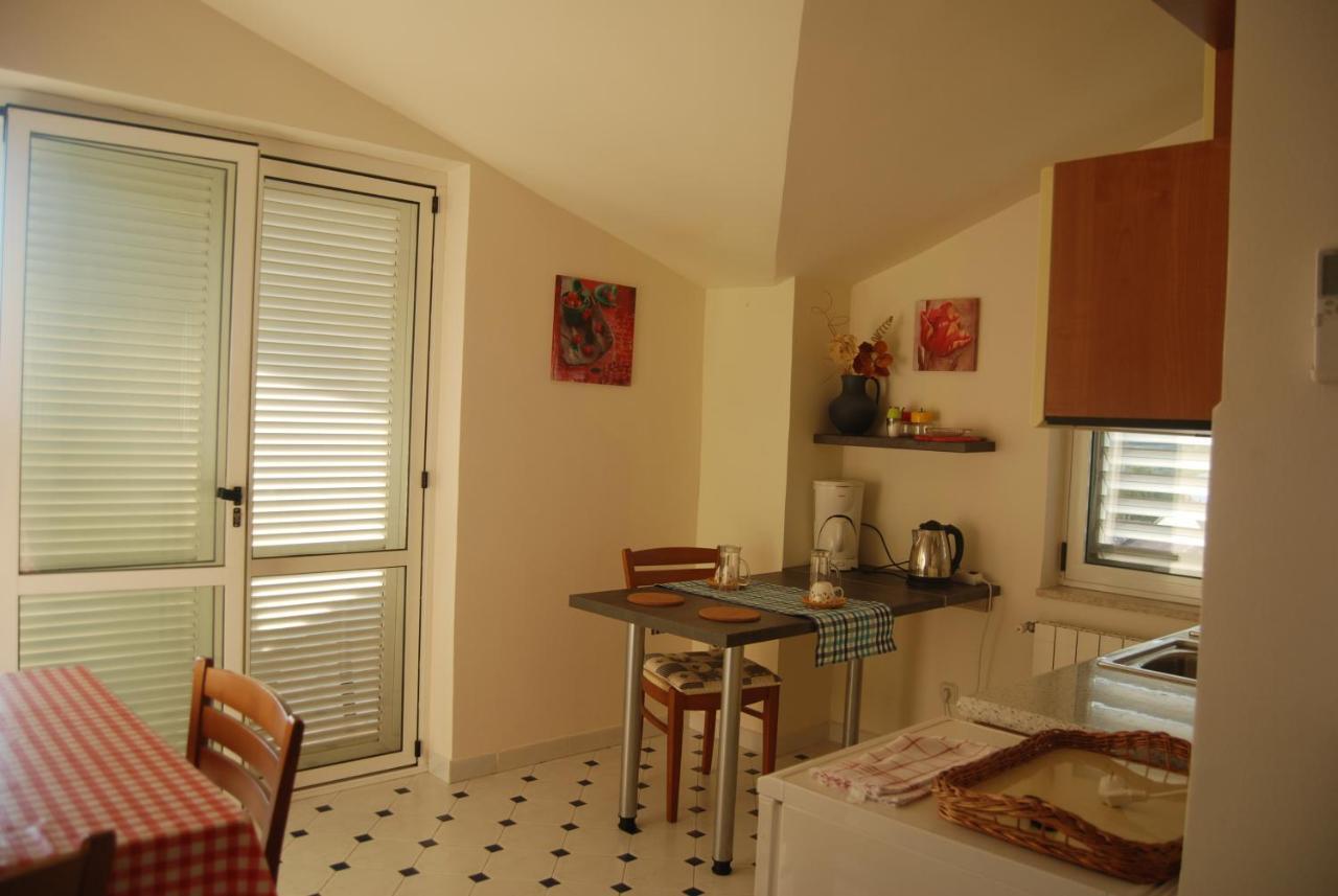 Apartments Bellavista 로비니스코 셀로 외부 사진